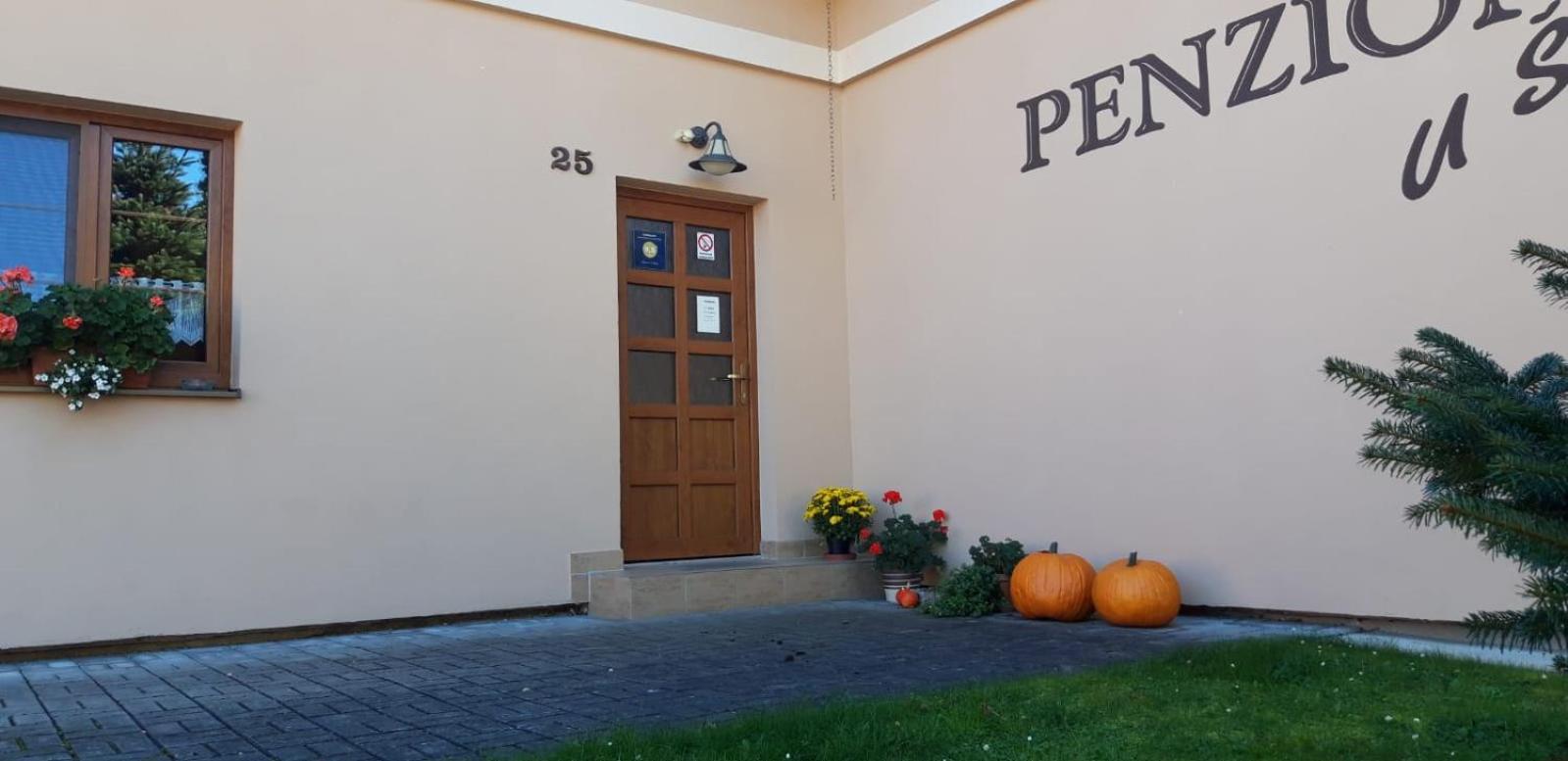 Penzion U Stoly Usilne Eksteriør billede